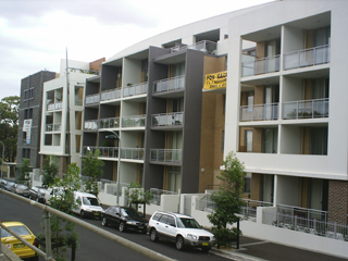 Luxury Living! Picture 1