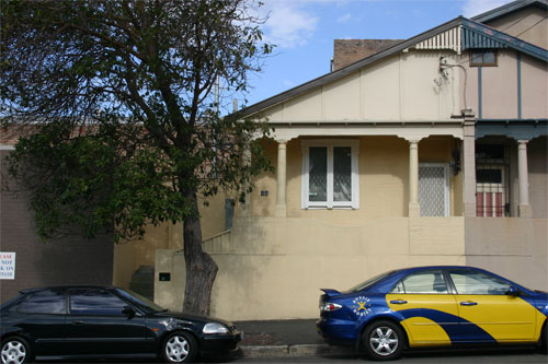 Furnished Studio Apartment! Picture 1