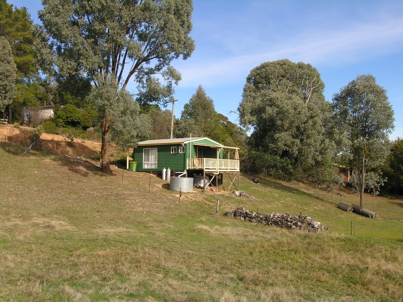 COZY LAKE EILDON HIDEAWAY Picture 2