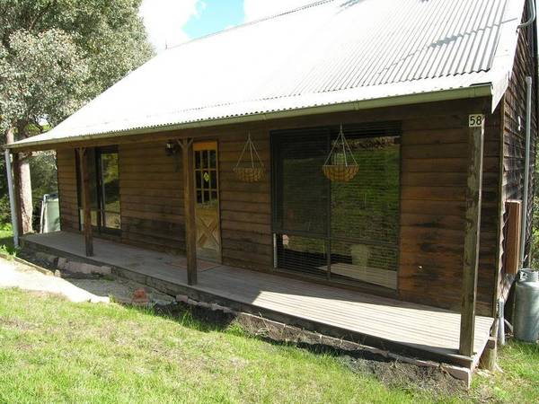 SIMPLY STUNNING Picture 1