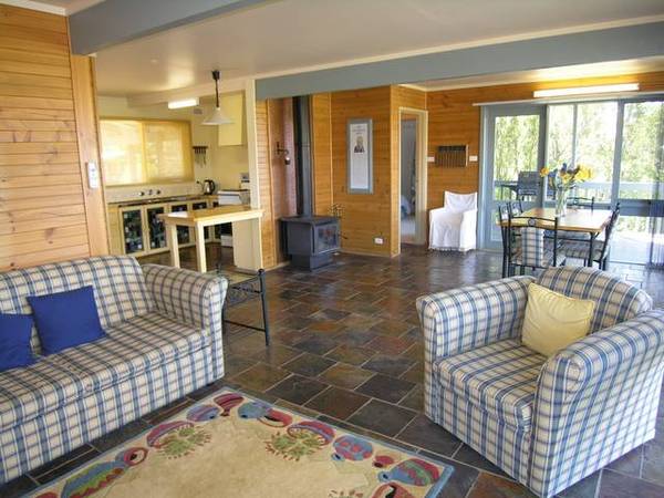 .........AND THE LIVING IS EASY........ Picture 3