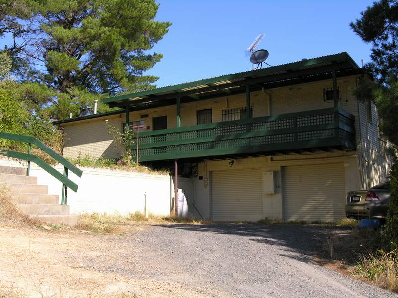 Holiday or Live In by Goughs Bay Picture 2