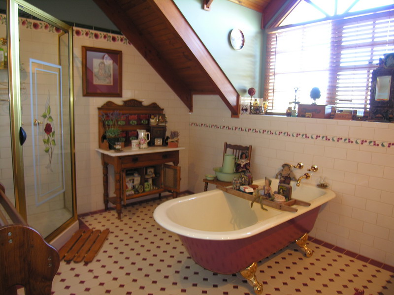 Stunning Home - Outstanding Setting Picture 3