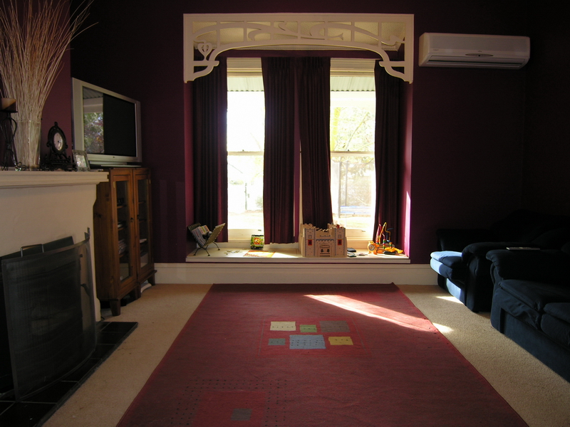 VICTORIAN BEAUTY IN ENVIOUS TOWNSHIP LOCATION Picture 2