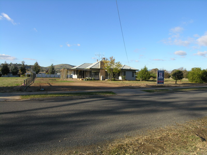 OUTSTANDING HOME/ BUSINESS OPPORTUNITY Picture 3