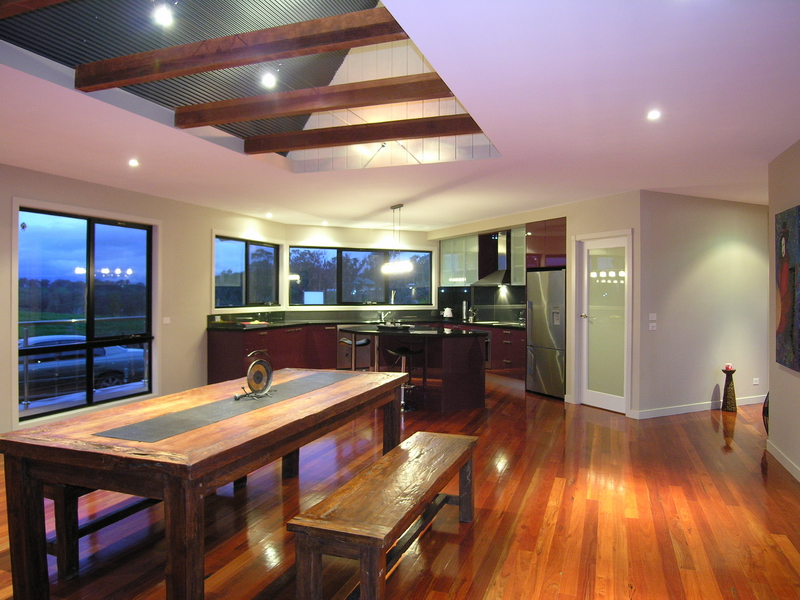 SENSATIONAL MOUNTAIN & LAKE RETREAT Picture 1