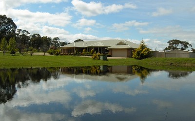 LUXURY HOME - BOUTIQUE ACRES Picture