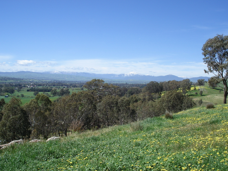 LIFESTYLE ELEGANCE WITH SPECTACULAR VIEWS Picture 2