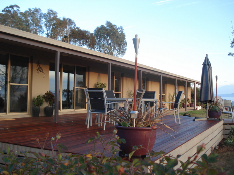 LIFESTYLE ELEGANCE WITH SPECTACULAR VIEWS Picture 1