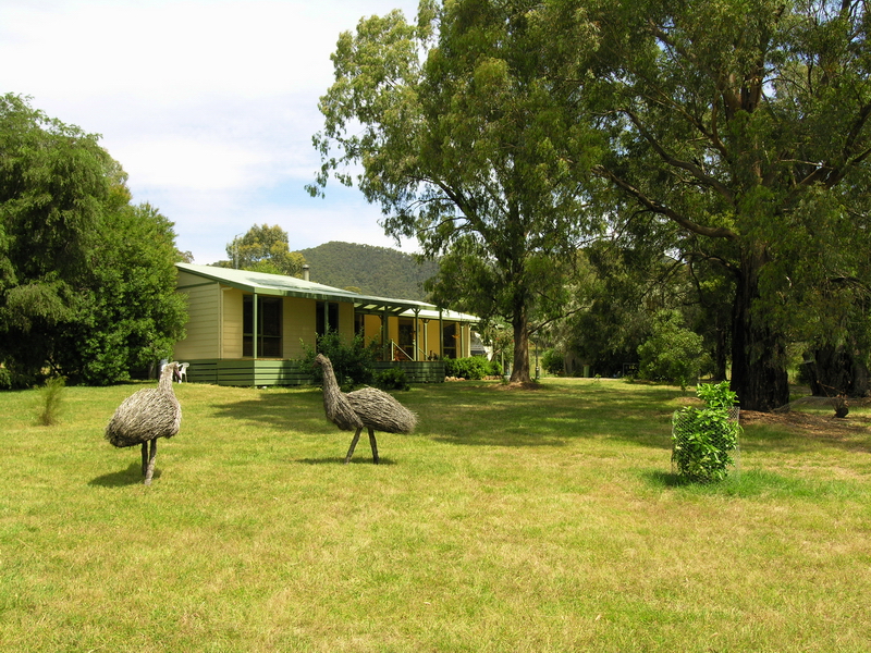 A SLICE OF PARADISE Picture 1