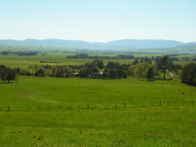 100 ACRES FARM WITH VIEWS TO SET YOUR HEART RACING Picture