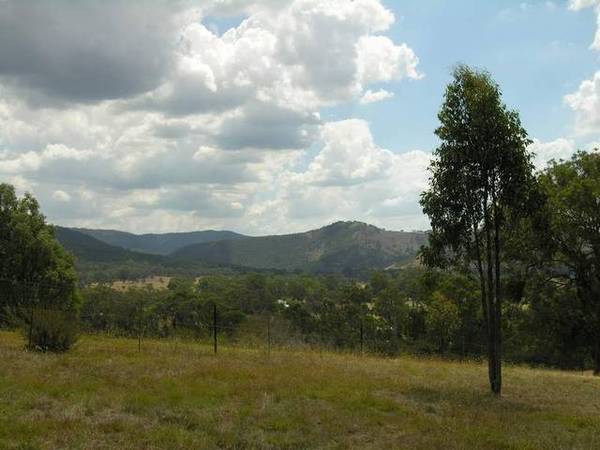 DELATITE VALLEY VIEWS. Ref: 717 Picture 2