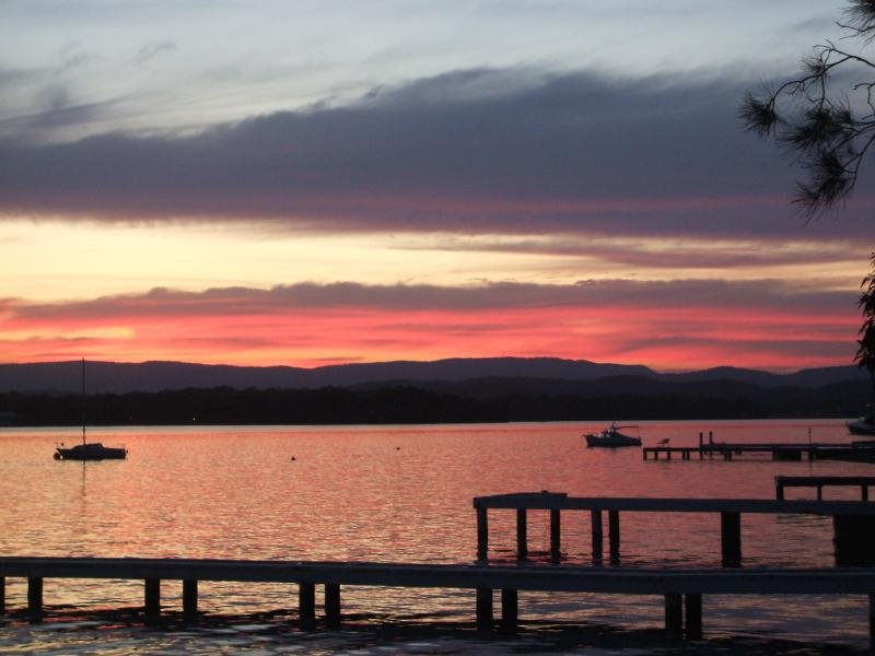 MAKE YOUR OFFER! Picture 1