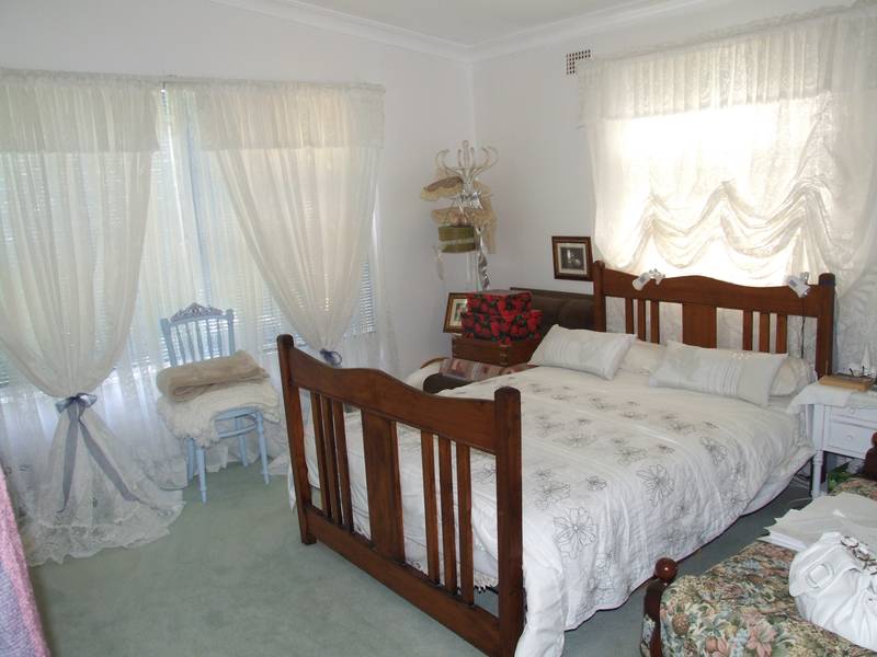 LOTS OF BONUSES Picture 3