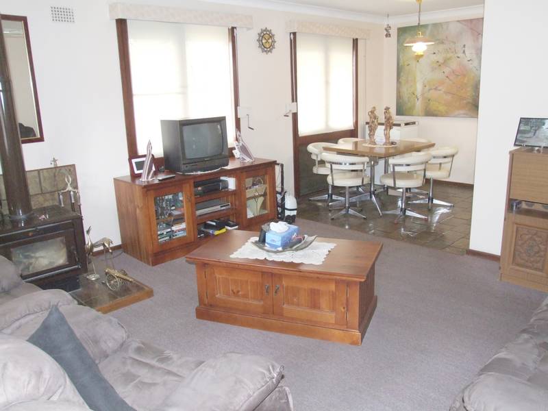 GREAT FIRST HOME Picture 3