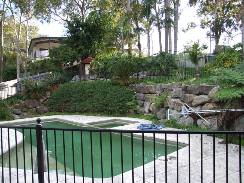 IMMACULATE PRESENTATION Picture 3