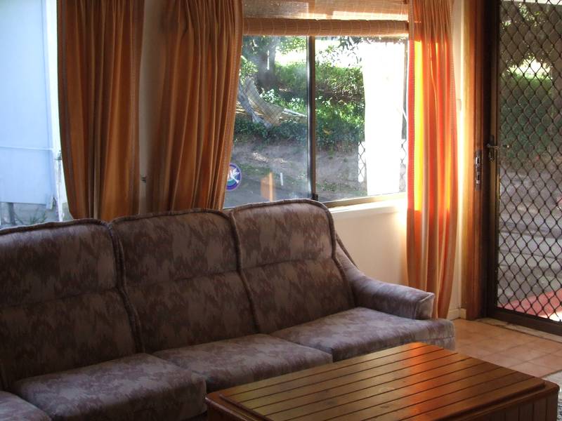 GREAT BUYING AT THIS PRICE ! Picture 3