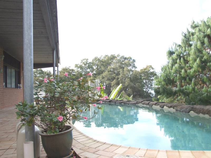 CAREY BAY - PRICE REDUCTION Picture 1