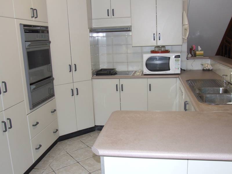 BUILDERS OWN HOME Picture 2