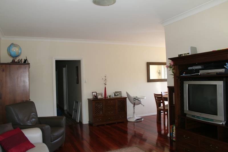 STUNNING UNIT Picture 2