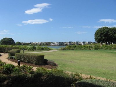 GOLF COURSE VIEWS Picture 1