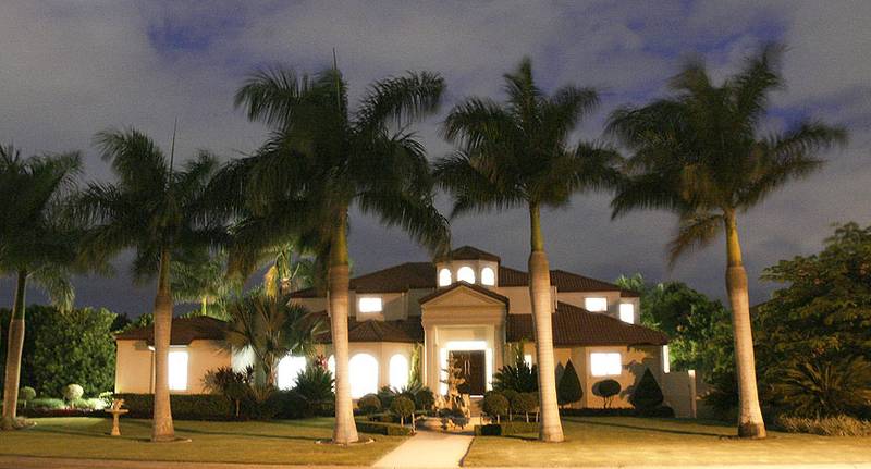 ONE OF RIVERLEIGH'S FINEST Picture 1