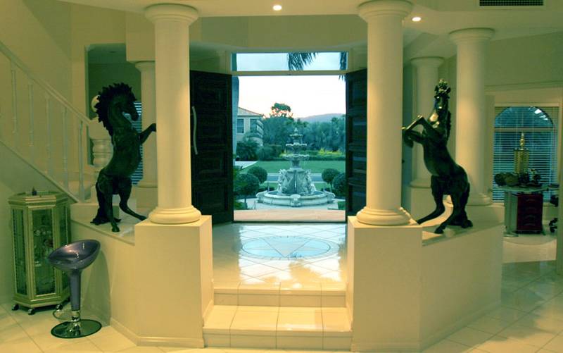 ONE OF RIVERLEIGH'S FINEST Picture 2