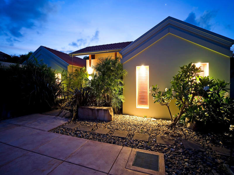 WOW - LOOK AT THIS! Picture 3