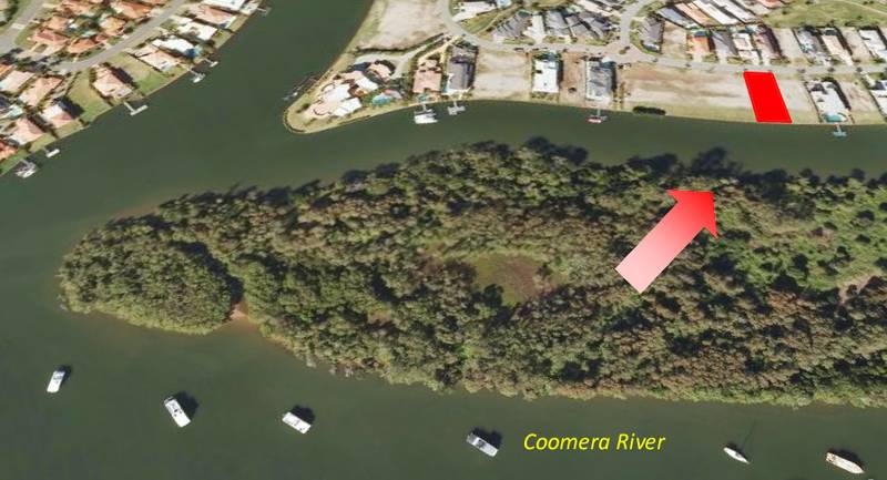 PRIVATE WATERFRONT and OVER 1000 sq M Picture 1