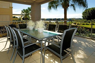 GRANGE BY THE GREEN Picture