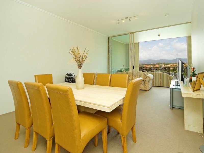 Penthouse Views Wow! Picture 2