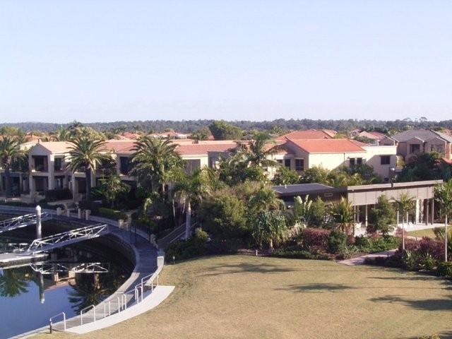 STILLWATER LUXURY WATERFRONT UNIT! Picture 3