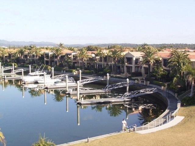 STILLWATER LUXURY WATERFRONT UNIT! Picture 2