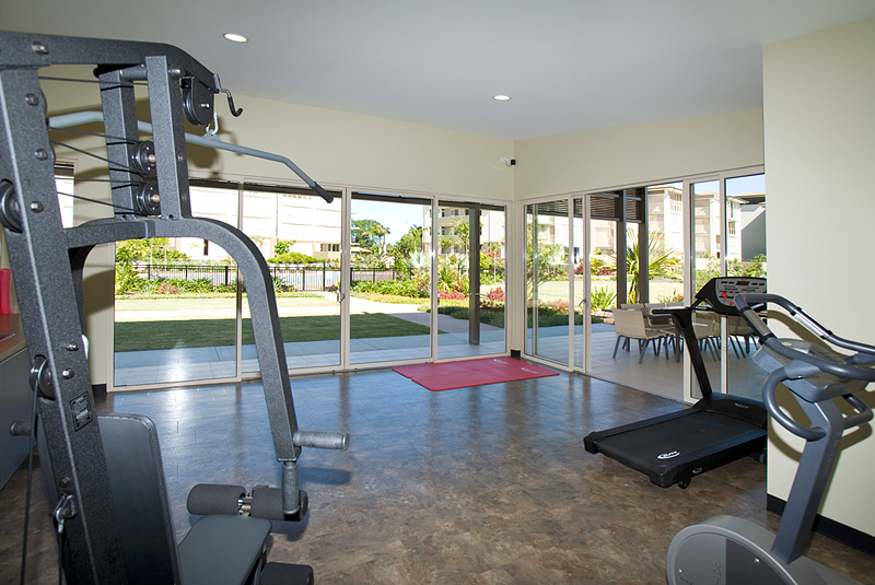 PRICED TO SELL ..... THREE BEDROOM RESORT APARTMENT Picture 3