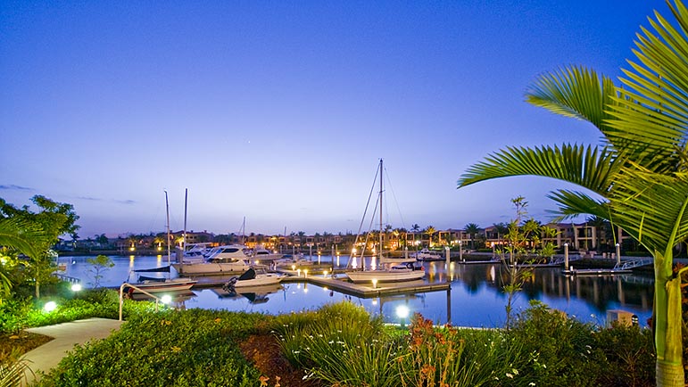 GREAT VALUE - 2 BEDROOM MARINA APARTMENT Picture 1