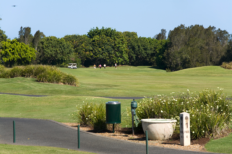 RESORT LIVING Picture 2