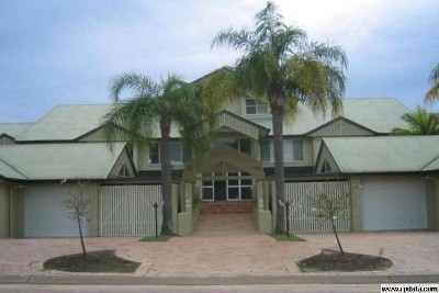 GOLF COURSE VILLA AT SANCTUARY COVE Picture