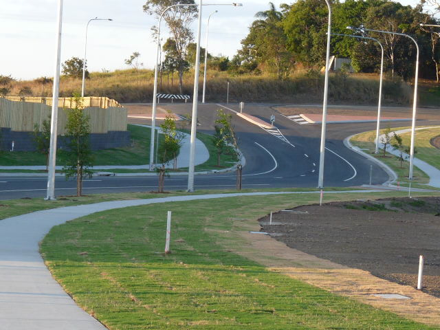 LAND SALE NORTHERN BEACHES MACKAY Picture 3