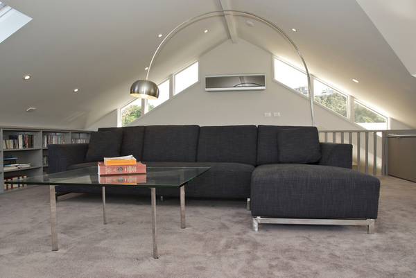 Private Beach House with Pool Picture 3