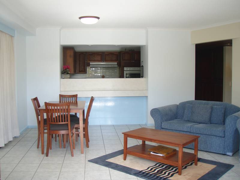 Clarke's Beach Apartment Picture 3
