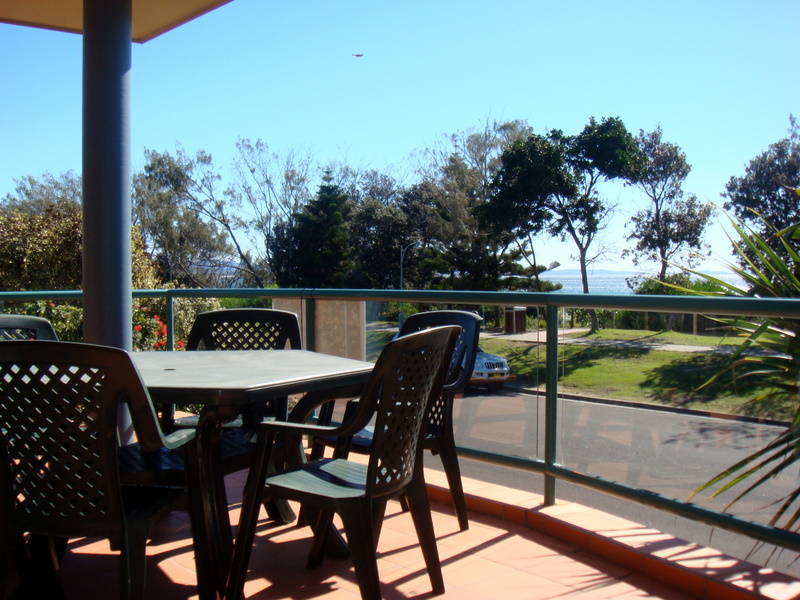 Ocean view living Picture 3