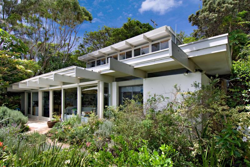 Watego's Privacy & Views Picture 2