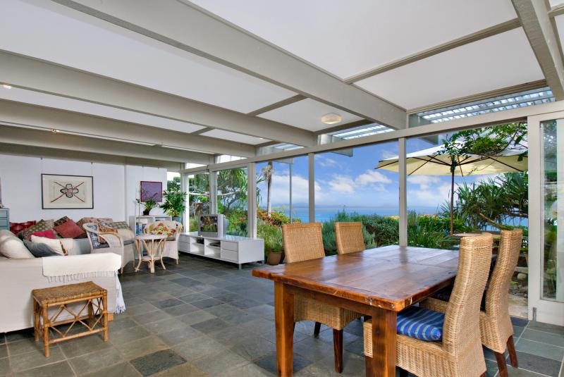 Watego's Privacy & Views Picture 3