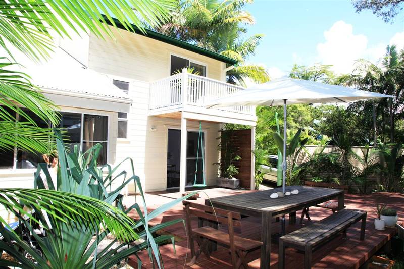 In Town Oasis Picture 3