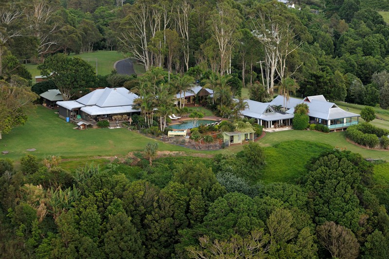 Luxury Coastal Byron Bay Estate Picture 1