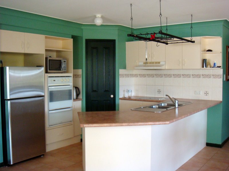 Ideally located family home Picture 2