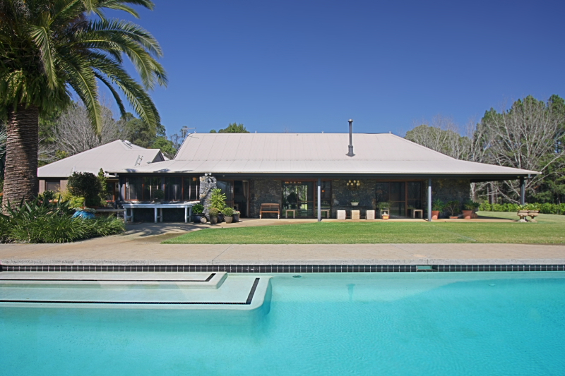 PRICE REDUCED !!! BYRON HINTERLAND RETREAT Picture 1