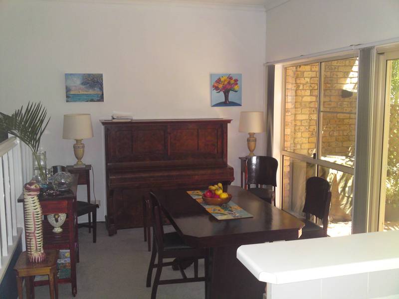 Two Level Townhouse in Great Location Picture 2