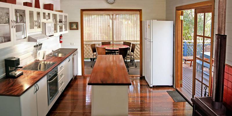 Timber Beach House Picture 2