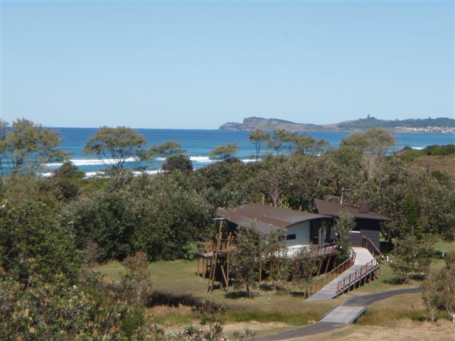 Linneaus Secret Beach House Picture 3